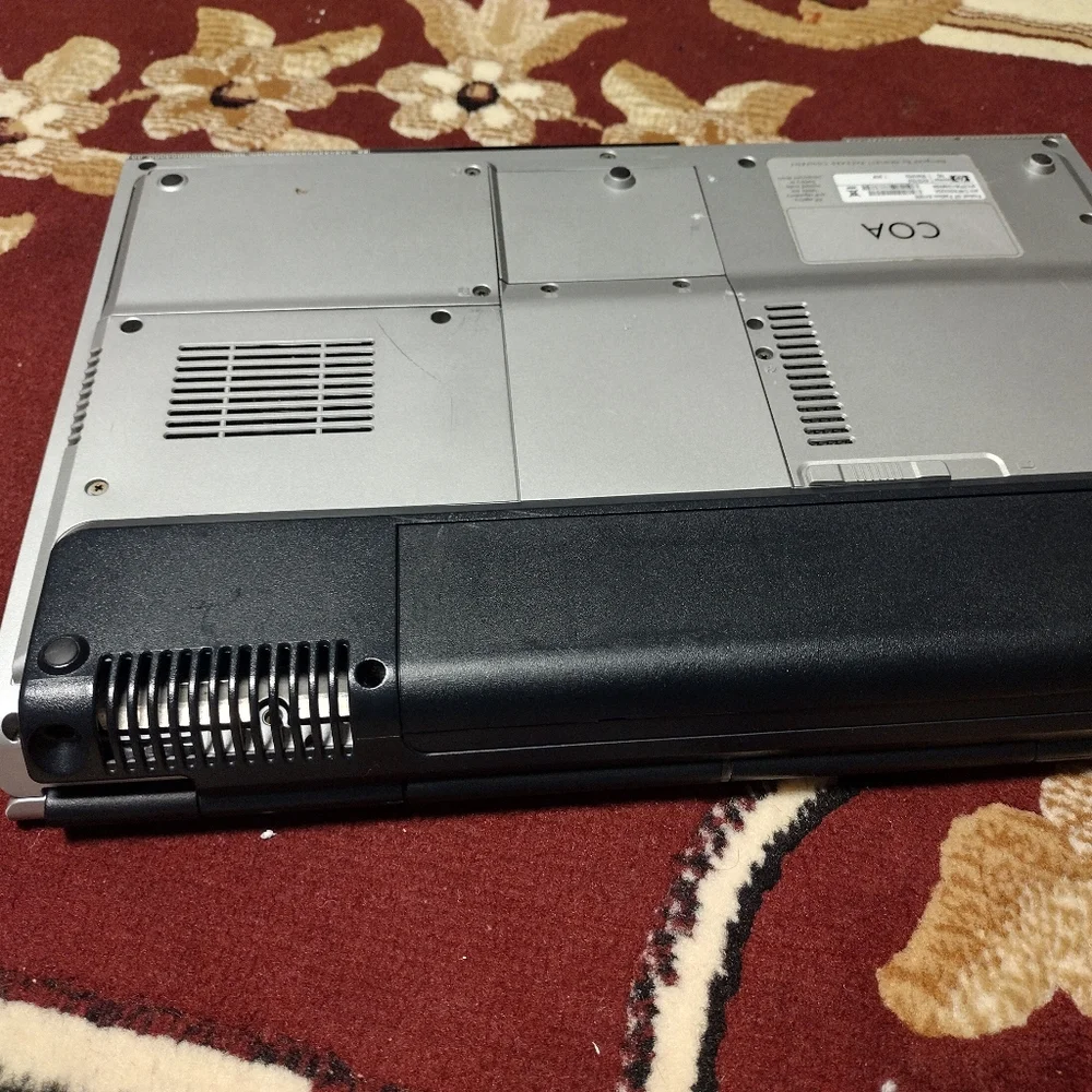 Hp pavilion dv1000 laptop